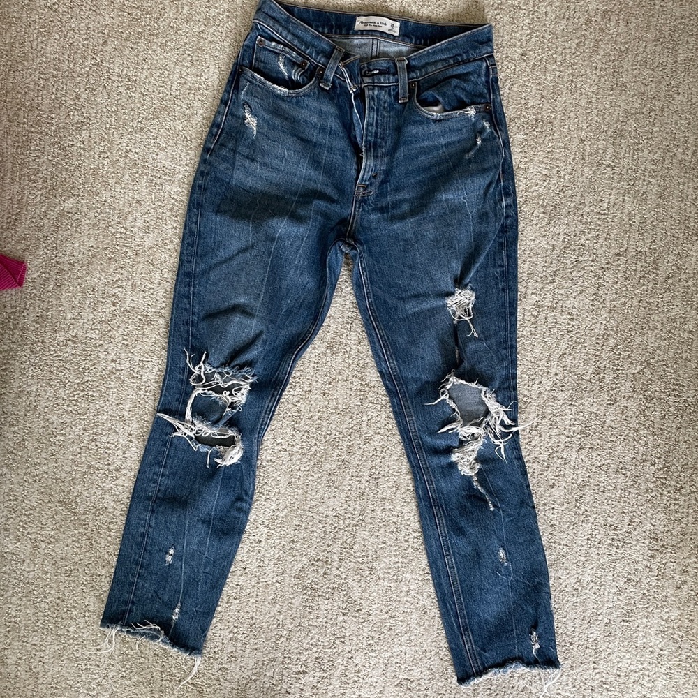 Abercrombie & Fitch Denim — High Rise Mom Jeans